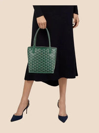 Veyra Revesible Mini Tote - Cinderella